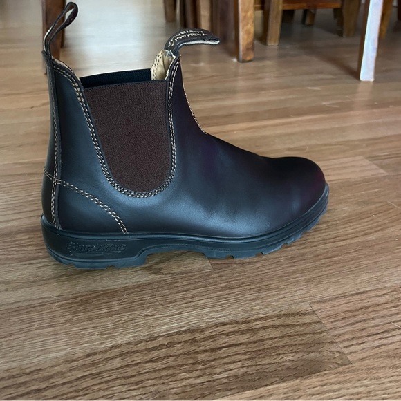 Size 9 Blundstone 550 Chelsea boot in Walnut Brown - Picture 9 of 10